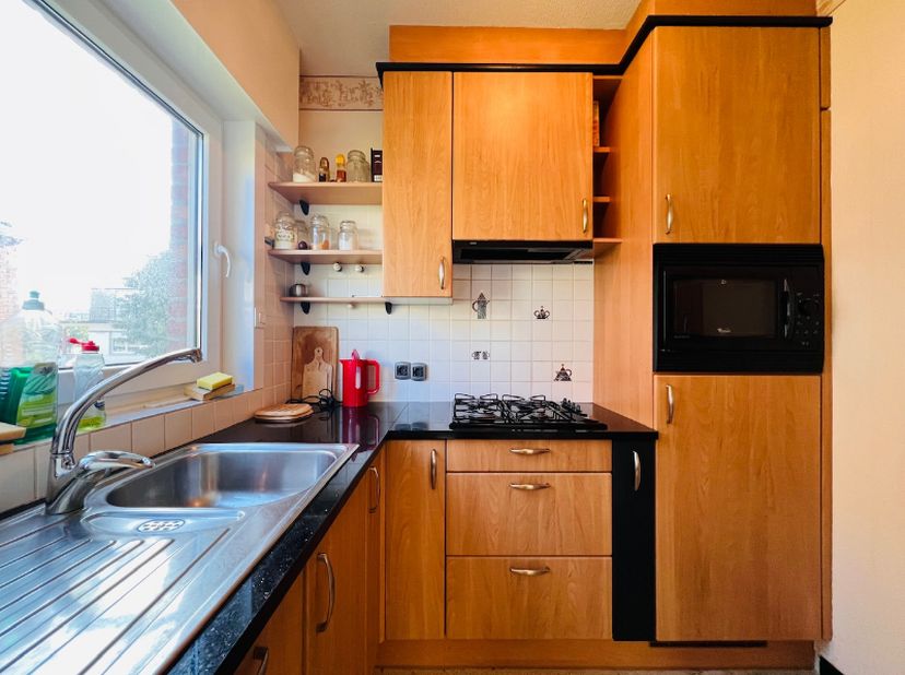 <br />
Op een steenworp van de duinen en de iconische Spioenkop bevindt zich deze statige villa, die werd opgedeeld in twee aparte wooneenheden. Te ko