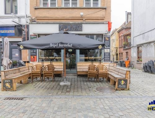                                         Bâtiment commercial à vendre à Gent, € 600.000
