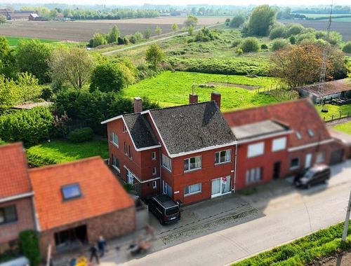                                        Maison unifamiliale à vendre à Poelkapelle, € 249.000
