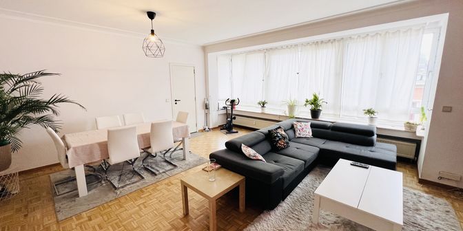 Appartement te huur in Avenue Jules de Trooz 9, 1150 Sint-Pieters-Woluwe