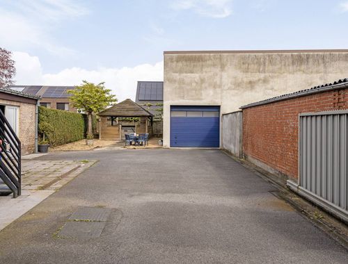                                         Bien commercial à vendre à Ruddervoorde, € 495.000
