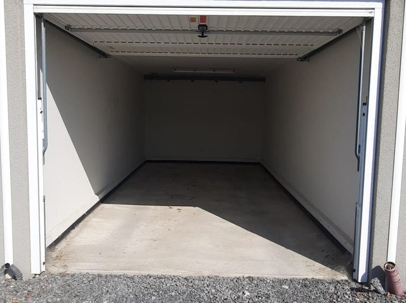 Garage à louer à Brugsesteenweg 442,
                    9030 Mariakerke