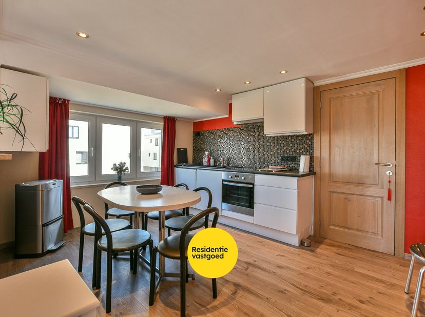 Op een steenworp van de duinen en het centrum van Wenduine bevindt zich deze prachtige halfopen woning, ideaal voor wie op zoek is naar comfort op een