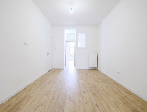                                         Appartement à vendre à Molenbeek-Saint-Jean, € 190.000
