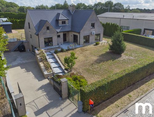                                         Woning te koop in Roeselare, € 985.000
