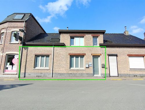                                         Bureaux à louer à Velaines, € 650

