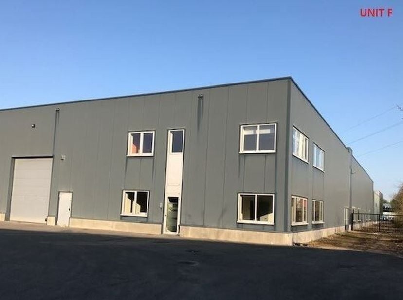 Bien professionnel à louer
                    à 2300 Turnhout