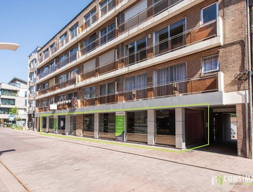                                         Bien commercial à vendre à Genk, € 295.000
