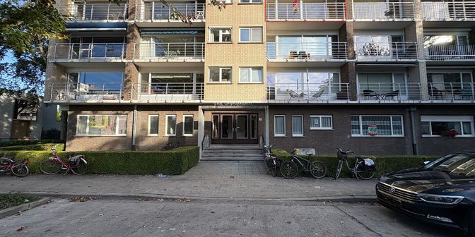 Appartement te huur in Abdijbekestraat 8, 8200 Sint-Andries