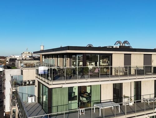                                         Penthouse te huur in Harelbeke, € 975
