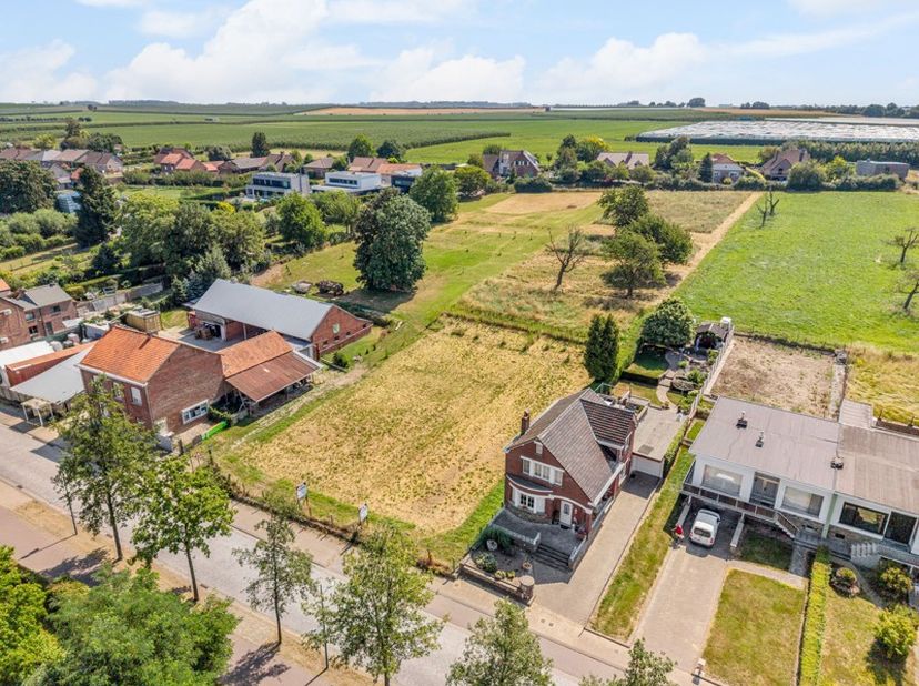 <br />
Ben je op zoek naar een ideale locatie om jouw droomwoning te bouwen? Deze bouwgrond, gelegen aan de Velmerlaan in Velm, biedt een unieke kans