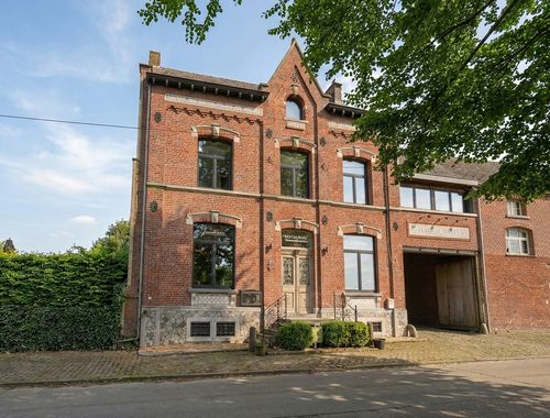                                         Maison de maître à vendre à Mainvault, € 499.000

