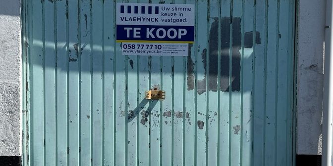 Bien professionnel à vendre à Ollevierlaan 26 - +, 8660 De Panne