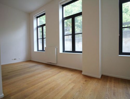                                         Studio avec coin lit à louer à Bruxelles, € 1.070
