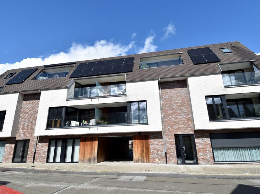 Appartement te koop in ,
                    8860 Lendelede