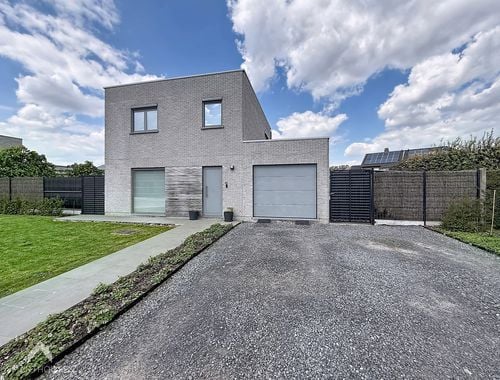                                         Woning te koop in Beveren, € 489.000
