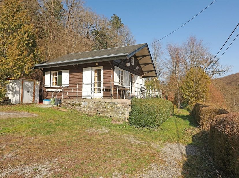 Huis te koop in Rue de la Chérizelle 39,
                    6830 Poupehan