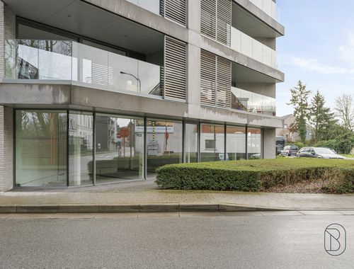                                         Commerce à vendre à Waregem, € 550.000

