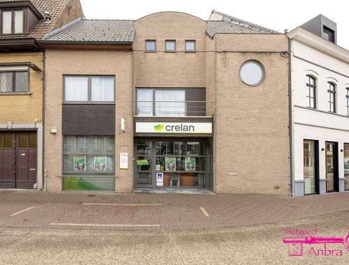                                         Bien commercial avec habitation à vendre à Meulebeke, € 299.000
