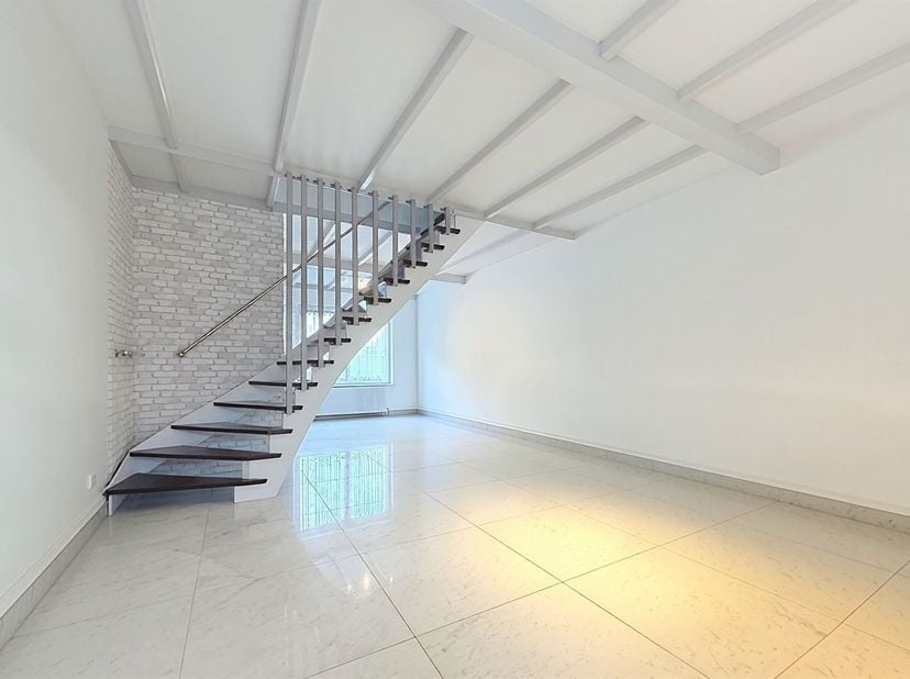 Huis te koop in ,
                    7700 Moeskroen