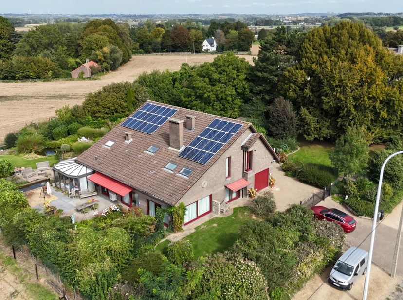 Huis te koop in Ninoofsesteenweg 1091,
                    1703 Schepdaal