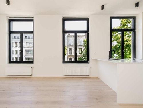                                         Appartement te huur in Antwerpen, € 1.000
