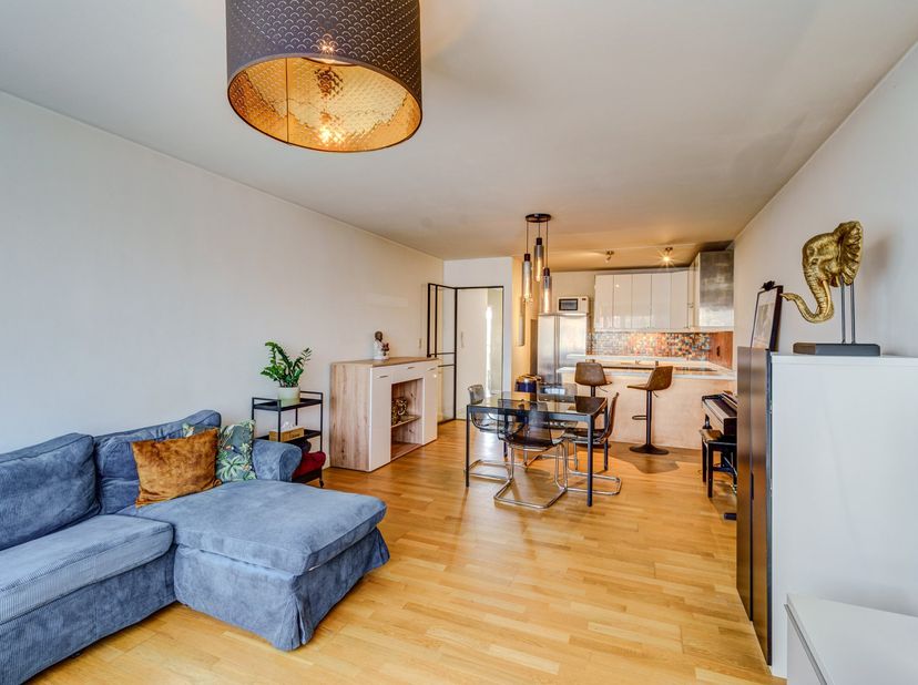 Appartement te koop in Bisschoppenhoflaan 354 bus 10,
                    2100 Deurne