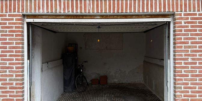 Garage te koop in Esdoornlaan 10 bus 23, 8400 Mariakerke