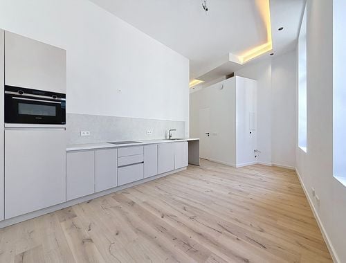                                         Studio te koop in Elsene, € 289.000
