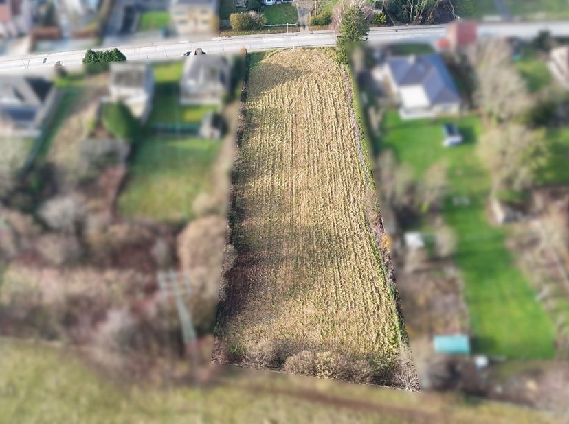 Terrain à vendre
                    à 9420 Mere