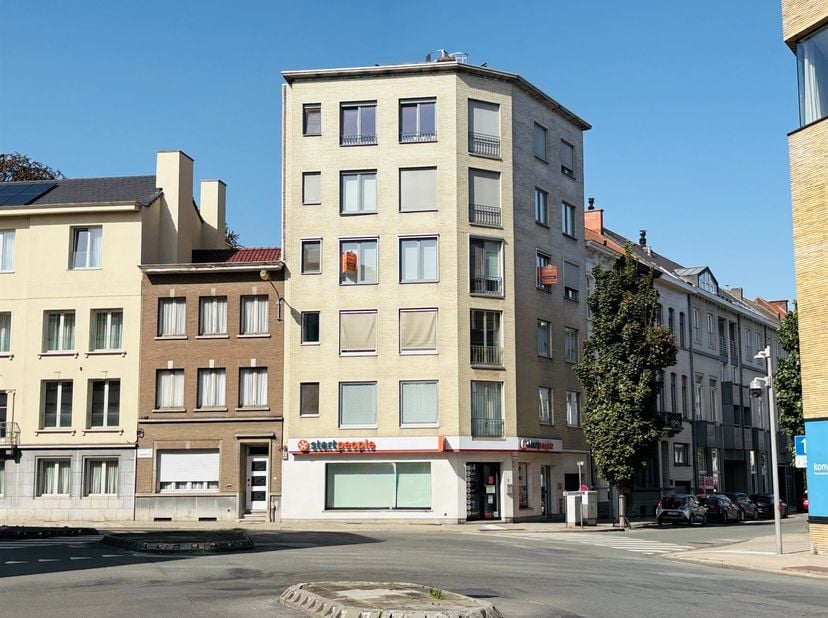 Appartement te koop in Koning Leopold I-straat 1 bus 31,
                    8500 Kortrijk