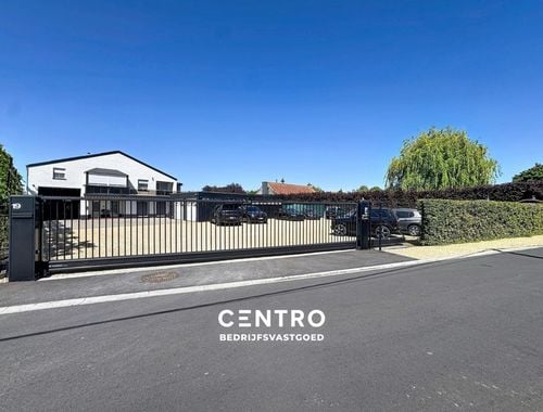                             Entrepôt avec habitation à vendre à Rumbeke
