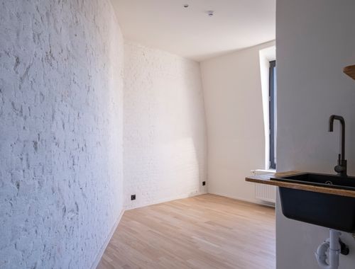                                         Kot-Kamer te huur in Antwerpen, € 560
