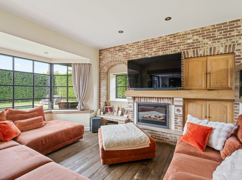 Magnifique villa avec vue sur les prairies sur 1,6 Ha à Lommel<br />
<br />
Magnifique villa exclusive avec vue sur les prairies sur un grand terrain