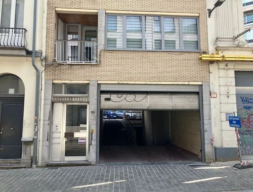                                         Place de stationnement à vendre à Antwerpen, € 18.000
