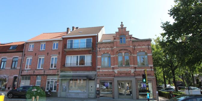 Bedrijfsvastgoed te huur in Baron Ruzettelaan 199, 8310 Assebroek