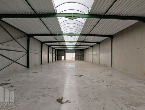                                         Bâtiment d’entreprise à louer à Beernem, € 2.420
