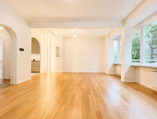                                         Woning te huur in Ukkel, € 3.000
