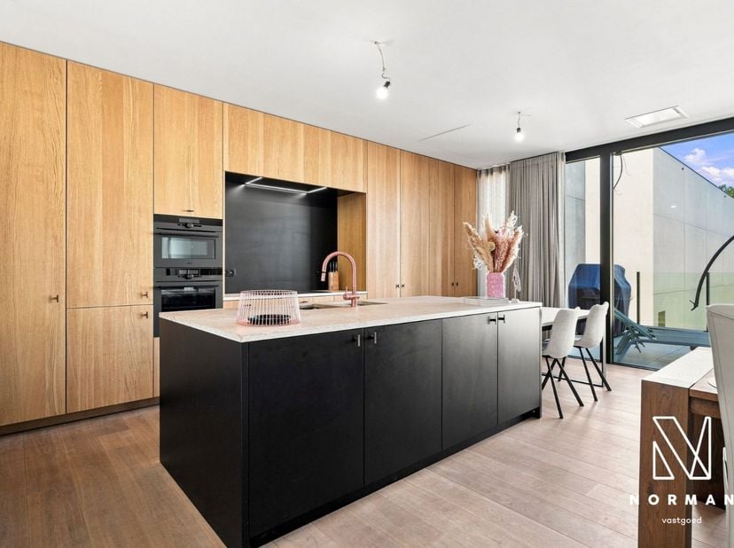 Bedrijfsvastgoed te koop in Nelcastraat 5,
                    8860 Lendelede