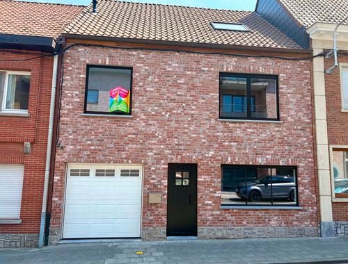                                         Maison bourgeoise à vendre à Mouscron, € 479.000
