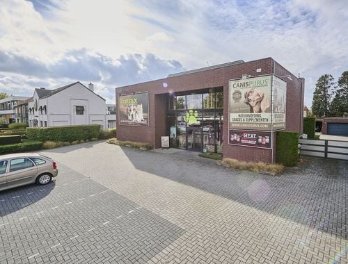                             Commercieel Gebouw te koop in Bree
