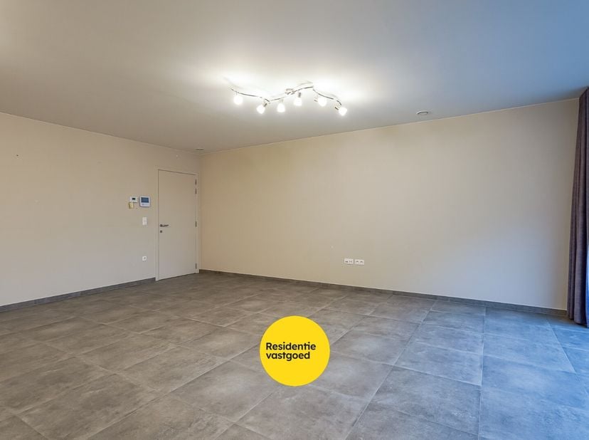 Appartement à louer
                    à 8211 Aartrijke