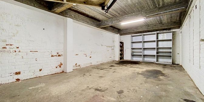Garage te koop in Chaussée d'Ixelles 219, 1050 Elsene