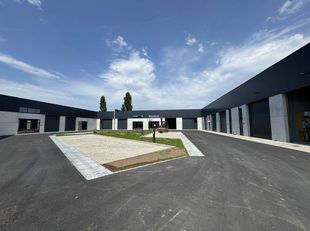COMMERCIAL Image