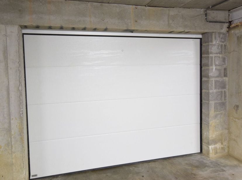 Garage te huur in Statiestraat  133,
                    8810 Lichtervelde