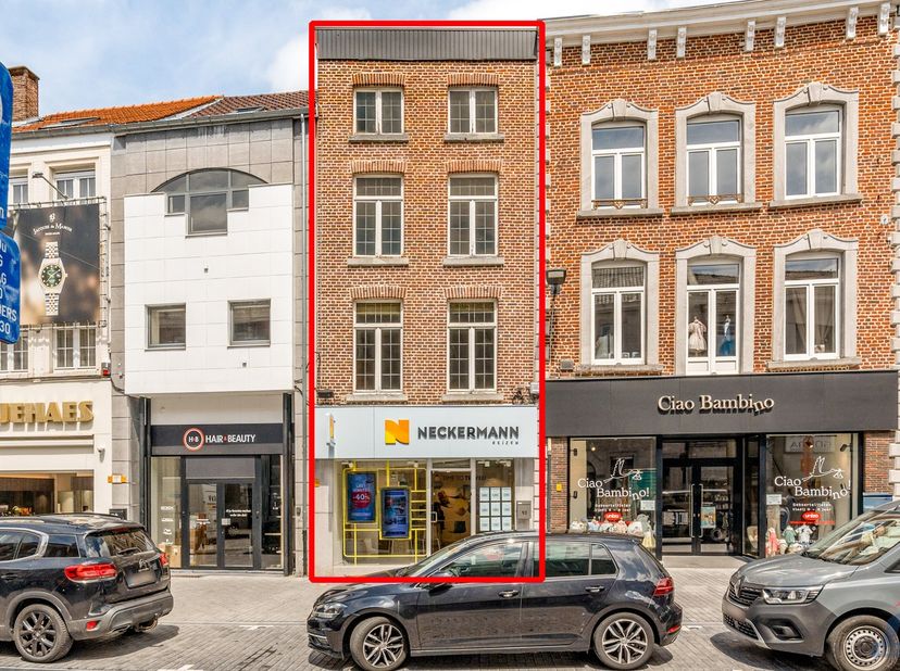 Bien professionnel à vendre
                    à 3800 Sint-Truiden