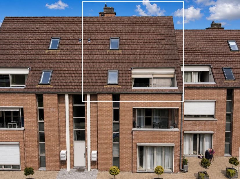 Welkom in dit verzorgd appartement met zonnig terras in Diest.<br />
Dit appartement aan de Engelandstraat 55 B2 combineert een aangename lichtinval m