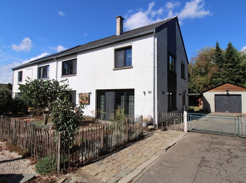 Huis te koop in Vaartstraat 10,
                    3630 Mechelen-aan-de-Maas