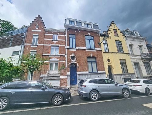                                         Woning te huur in Ukkel, € 2.800
