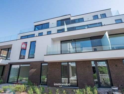                                         Appartement te huur in Kruishoutem, € 950
